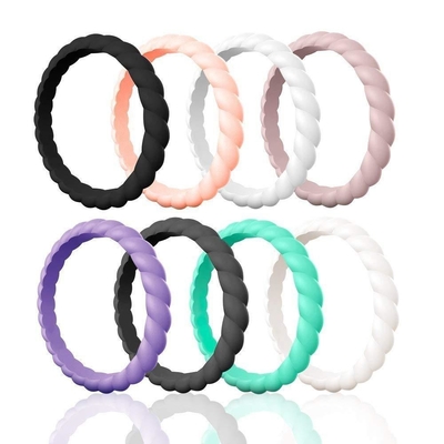 Λεπτύντε τα πλεγμένα Stackable γαμήλια δαχτυλίδια σιλικόνης Hypoallergenic αθλητικών μαύρα δαχτυλιδιών για τις γυναίκες
